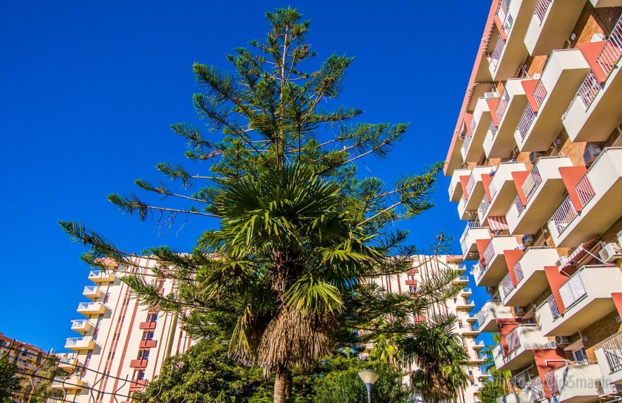 127 Jupiter Estudio. Vista Al Jardin Y La Piscina. *
